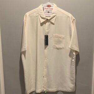 NWT—Van Heusen Men's Button Down Shirt